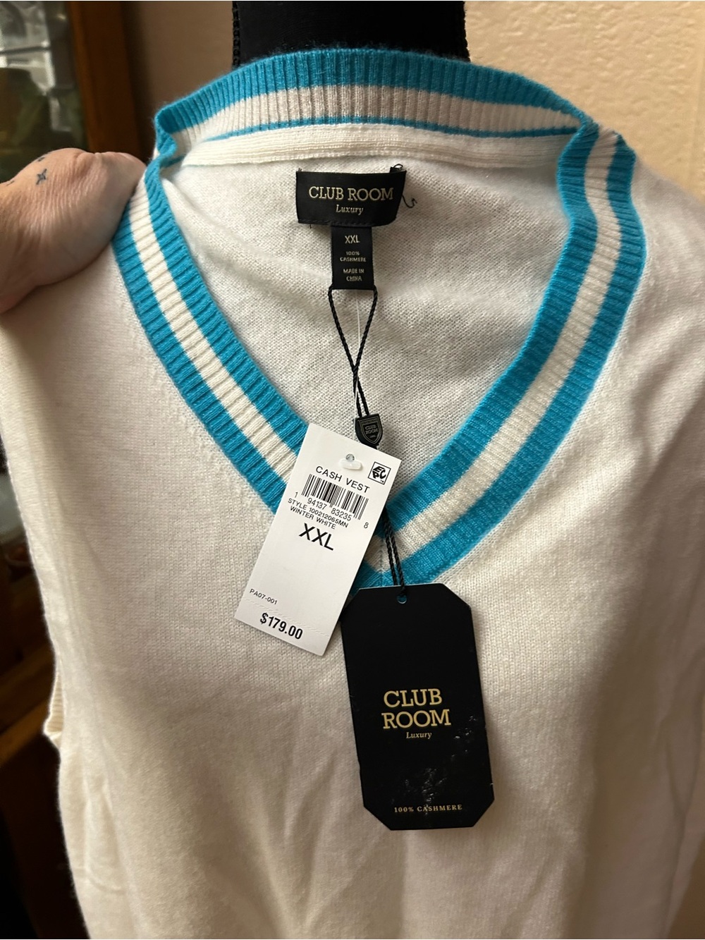Club Room Men's White Cashmere V-Neck Sweater Vest with Turquoise Trim